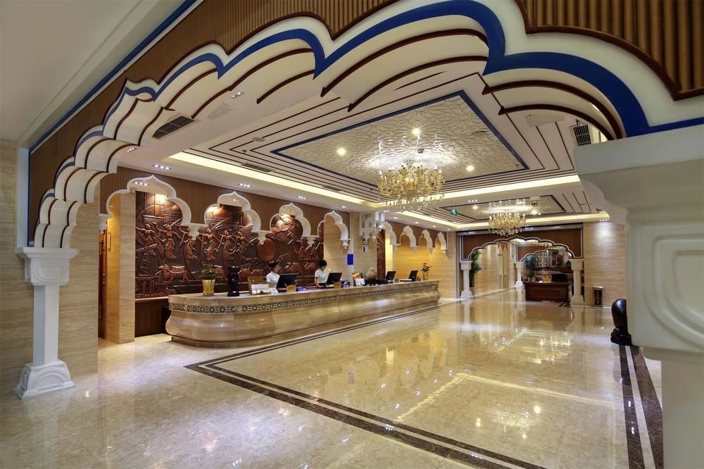 Central Asian Hotel Chengdu Buitenkant foto